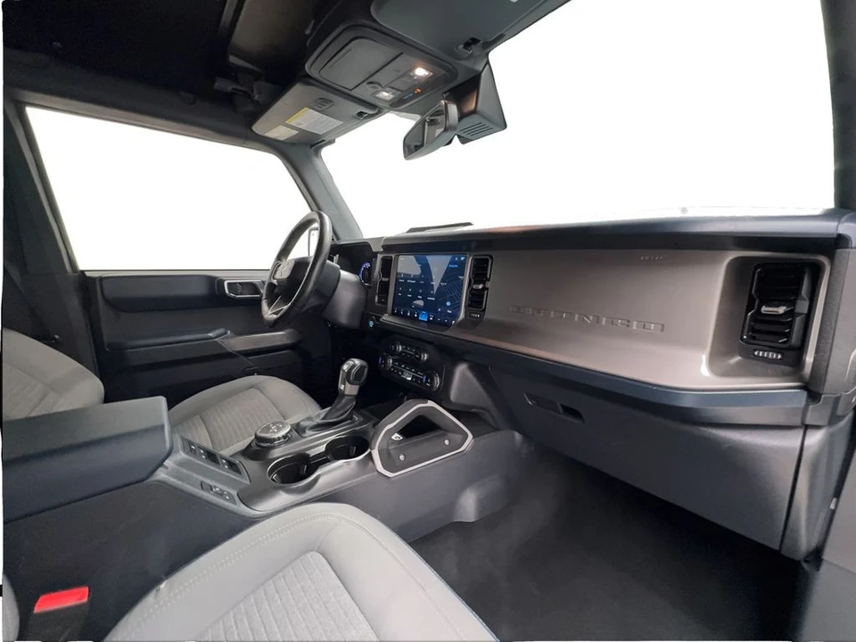 2022 Ford Bronco 6th Gen - Image 27 of 31