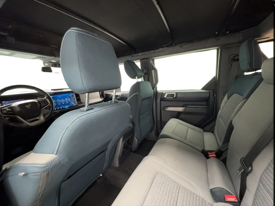 2022 Ford Bronco 6th Gen - Image 20 of 31