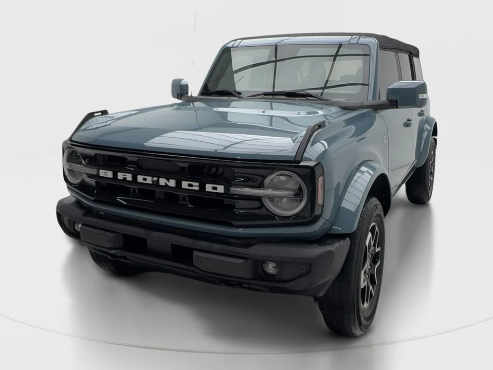 2022 Ford Bronco 6th Gen - Image 4 of 31