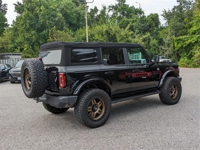 2022 Ford Bronco 6th Gen - Image 9 of 12