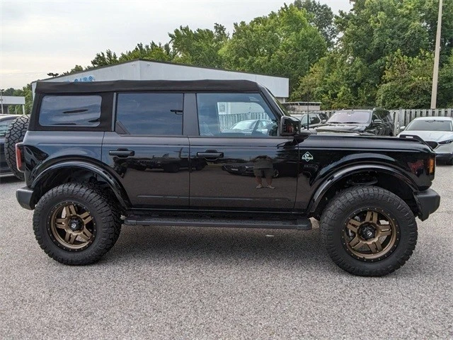 2022 Ford Bronco 6th Gen - Image 10 of 12