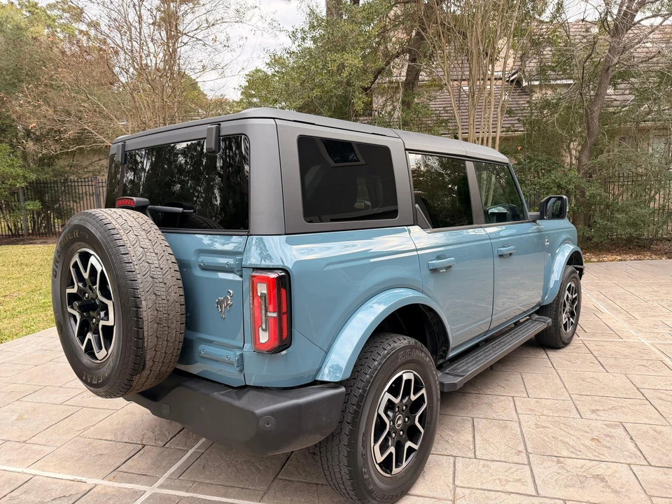 2022 Ford Bronco 6th Gen - Image 18 of 31