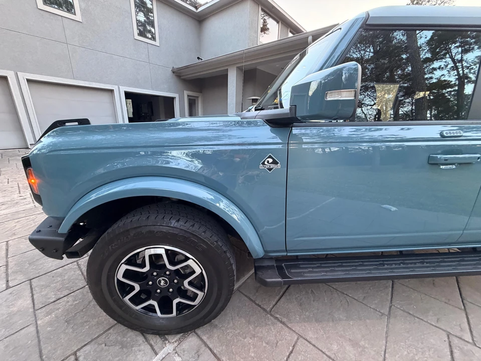 2022 Ford Bronco 6th Gen - Image 27 of 31