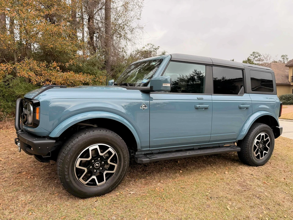 2022 Ford Bronco 6th Gen - Image 10 of 31
