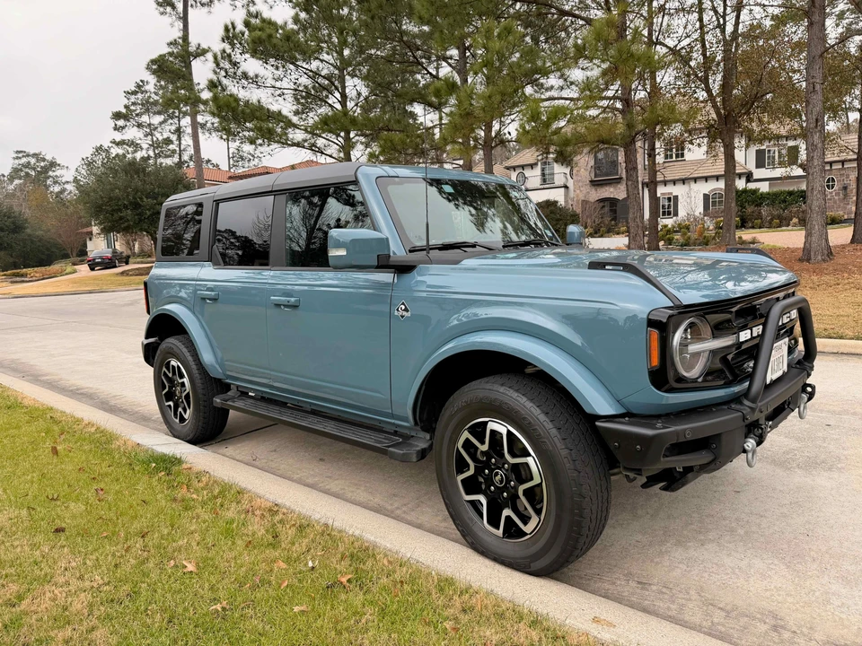 2022 Ford Bronco 6th Gen - Image 23 of 31