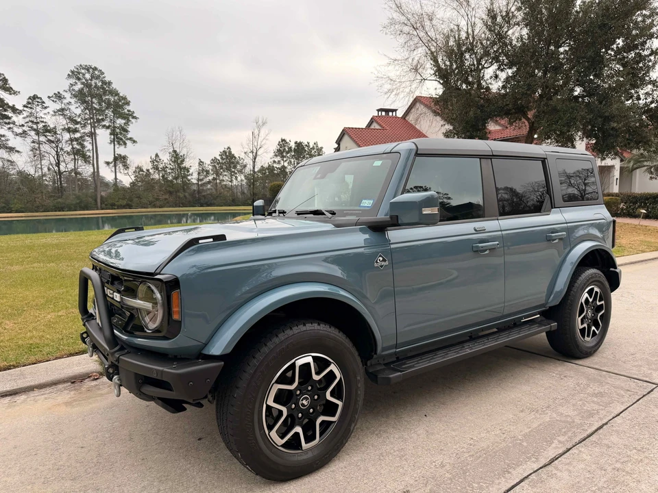 2022 Ford Bronco 6th Gen - Image 8 of 31