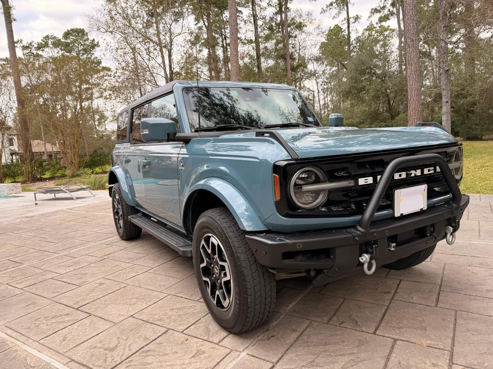 2022 Ford Bronco 6th Gen - Image 25 of 31