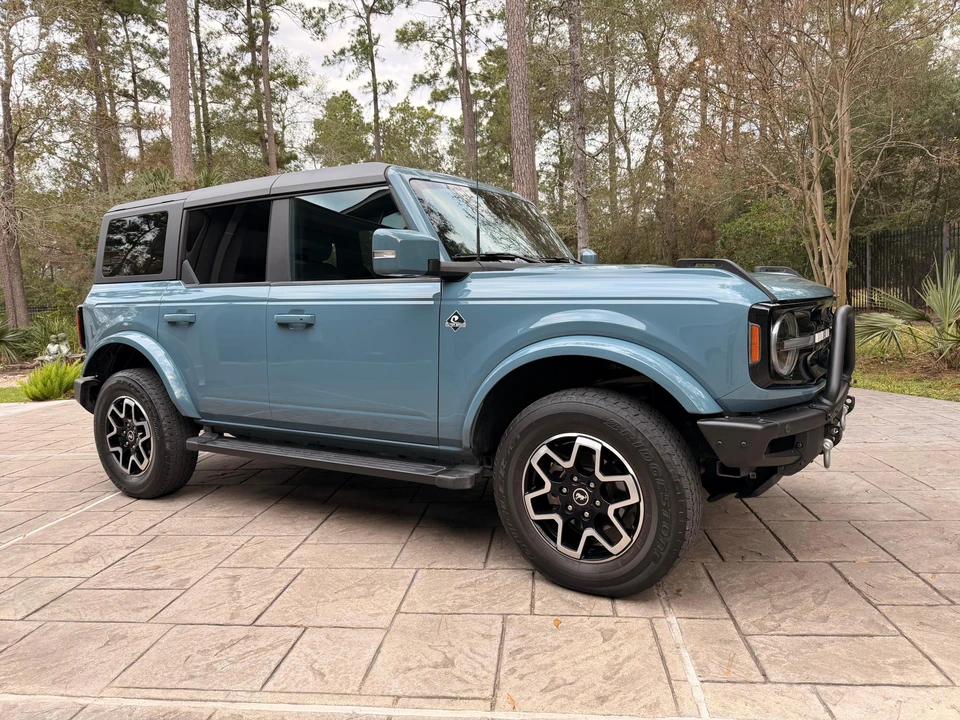 2022 Ford Bronco 6th Gen - Image 22 of 31