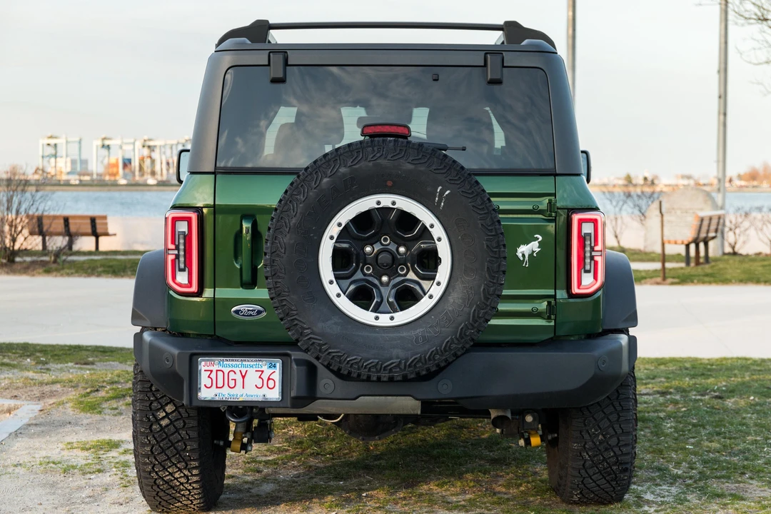 2022 Ford Bronco 6th Gen - Image 5 of 31