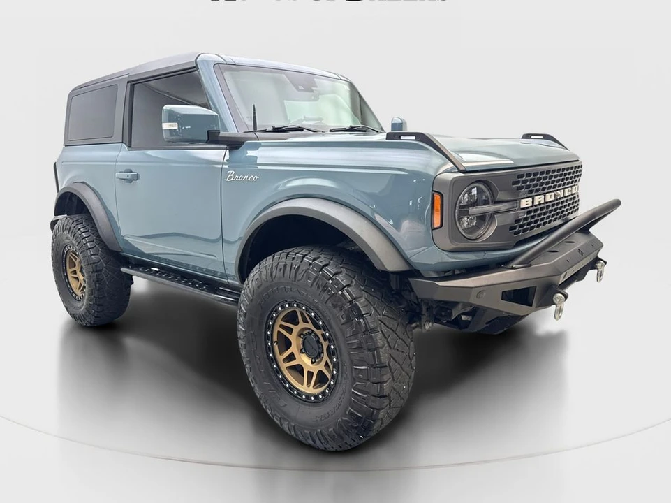 2022 Ford Bronco 6th Gen - Image 4 of 31