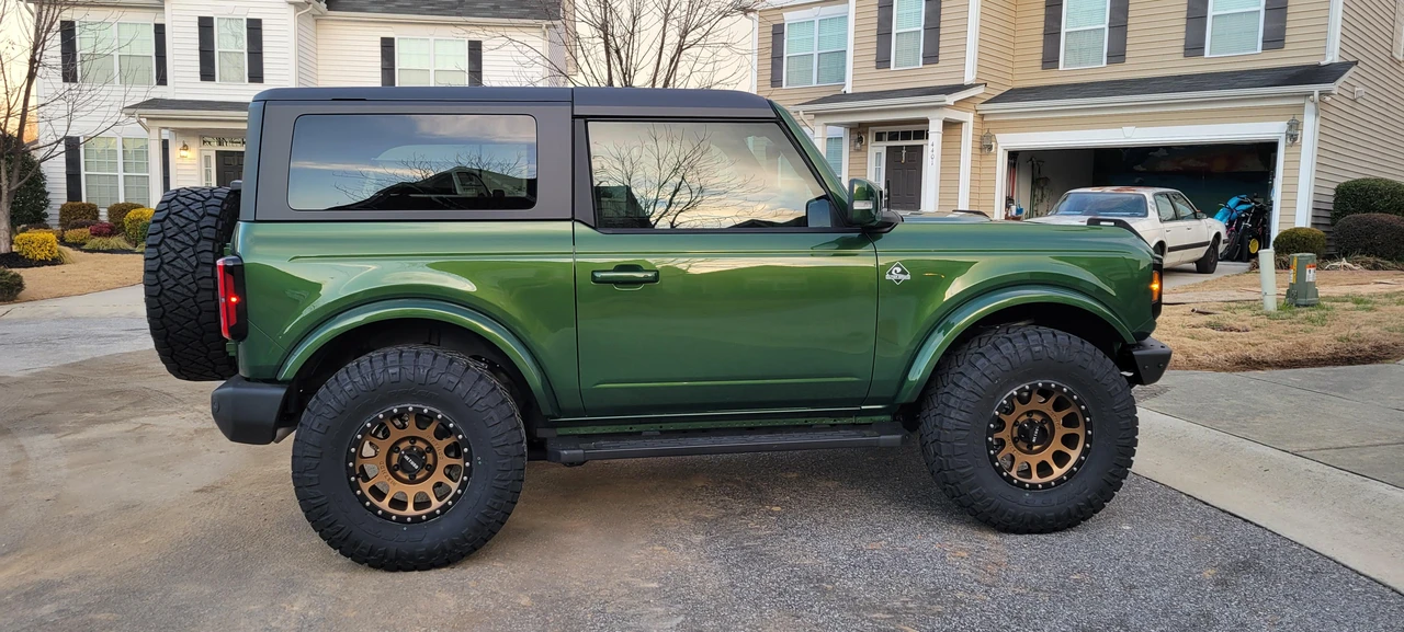 2022 Ford Bronco 6th Gen - Image 10 of 31