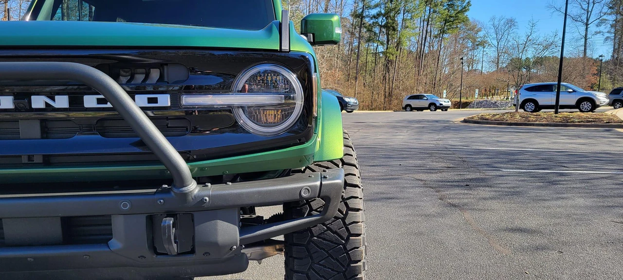 2022 Ford Bronco 6th Gen - Image 18 of 31