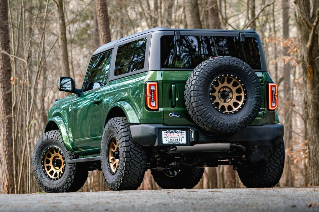 2022 Ford Bronco 6th Gen - Image 4 of 31