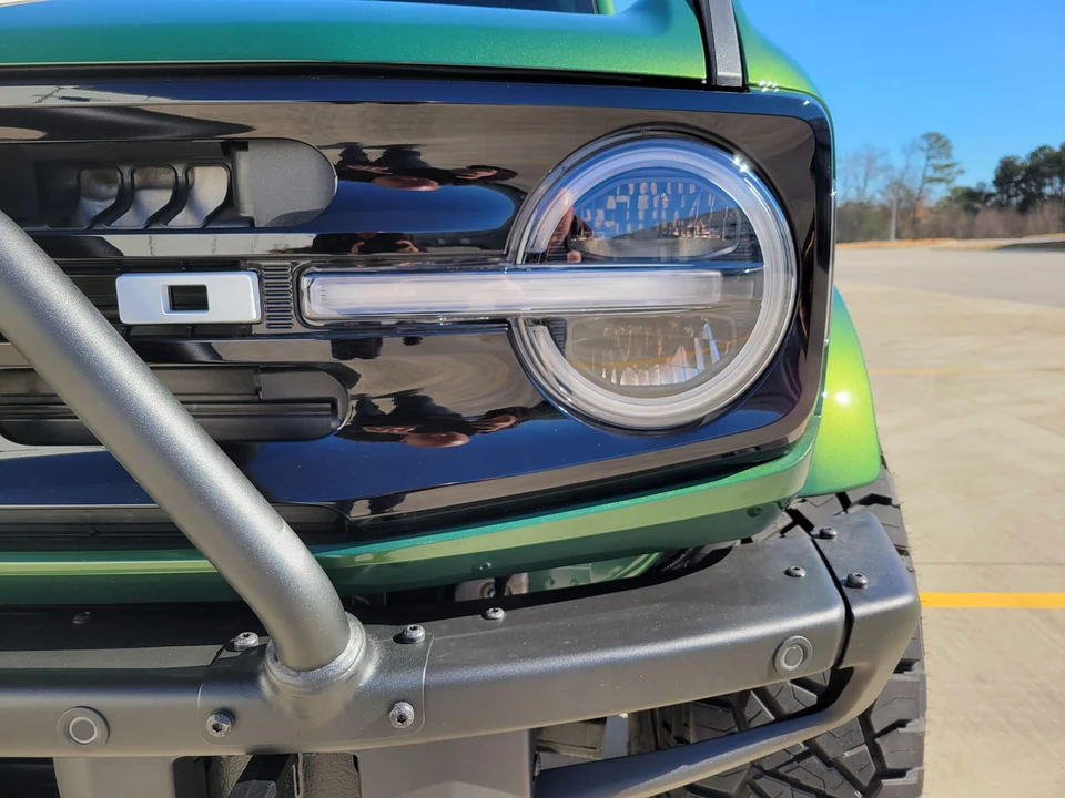 2022 Ford Bronco 6th Gen - Image 17 of 31