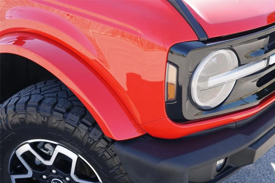 2022 Ford Bronco 6th Gen - Image 3 of 10
