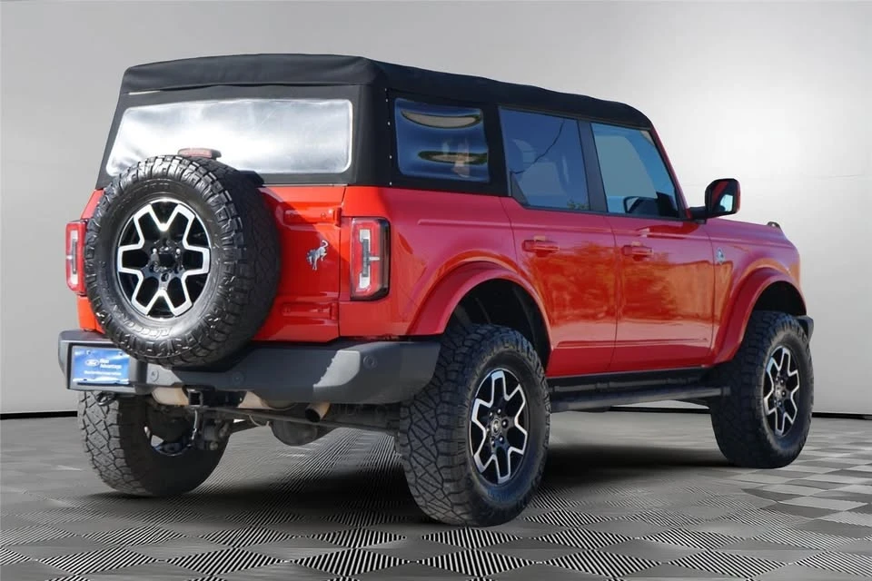 2022 Ford Bronco 6th Gen - Image 5 of 10