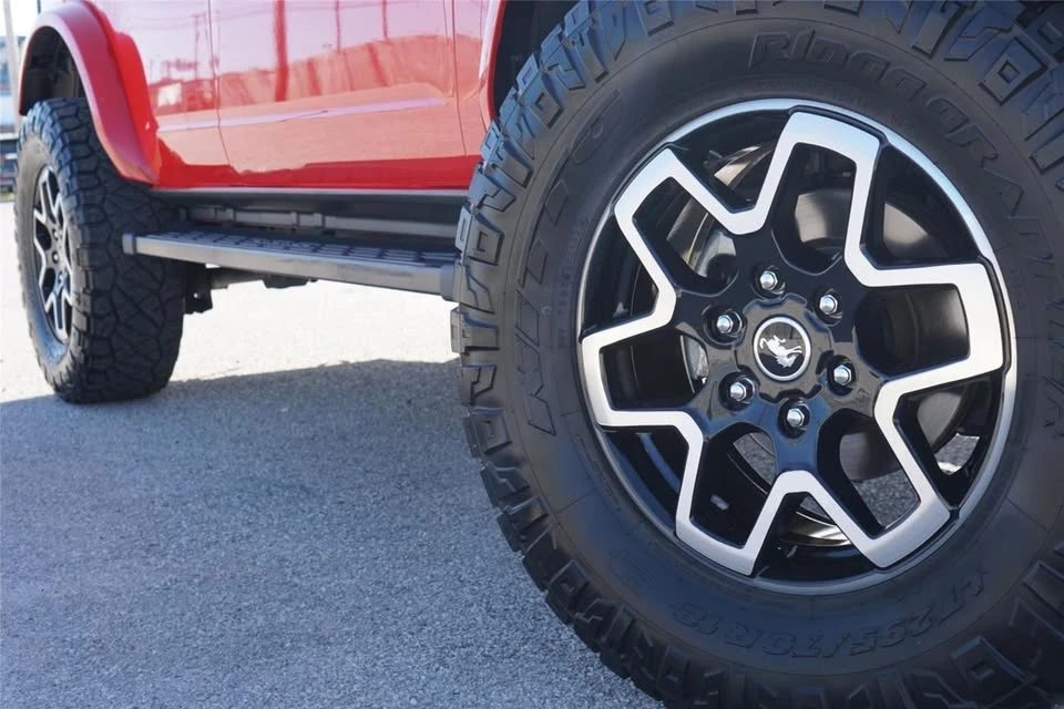 2022 Ford Bronco 6th Gen - Image 2 of 10