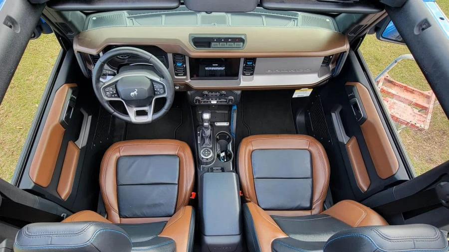 2022 Ford Bronco 6th Gen - Image 9 of 31