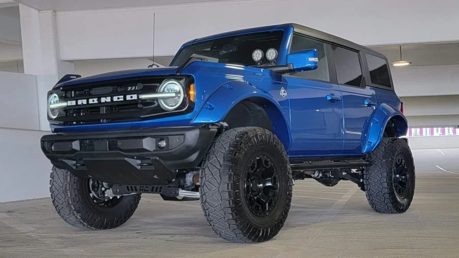 2022 Ford Bronco 6th Gen - Image 16 of 31