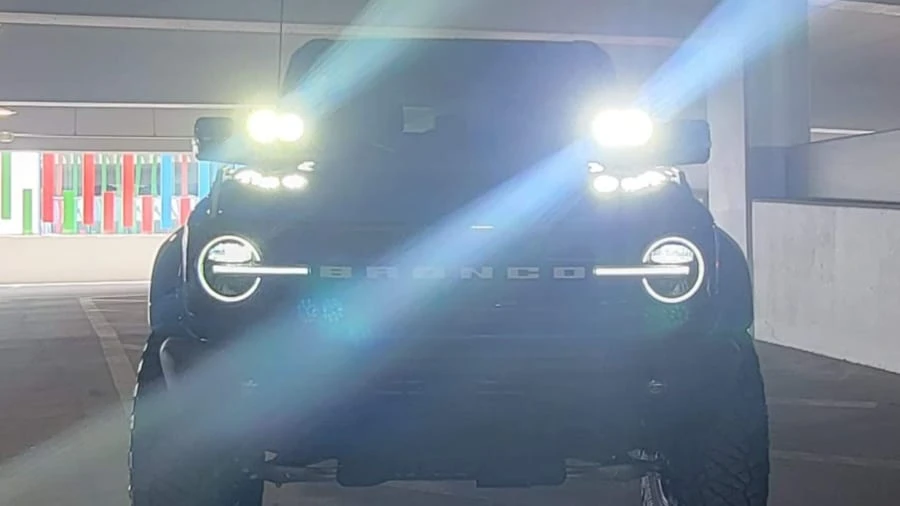 2022 Ford Bronco 6th Gen - Image 30 of 31