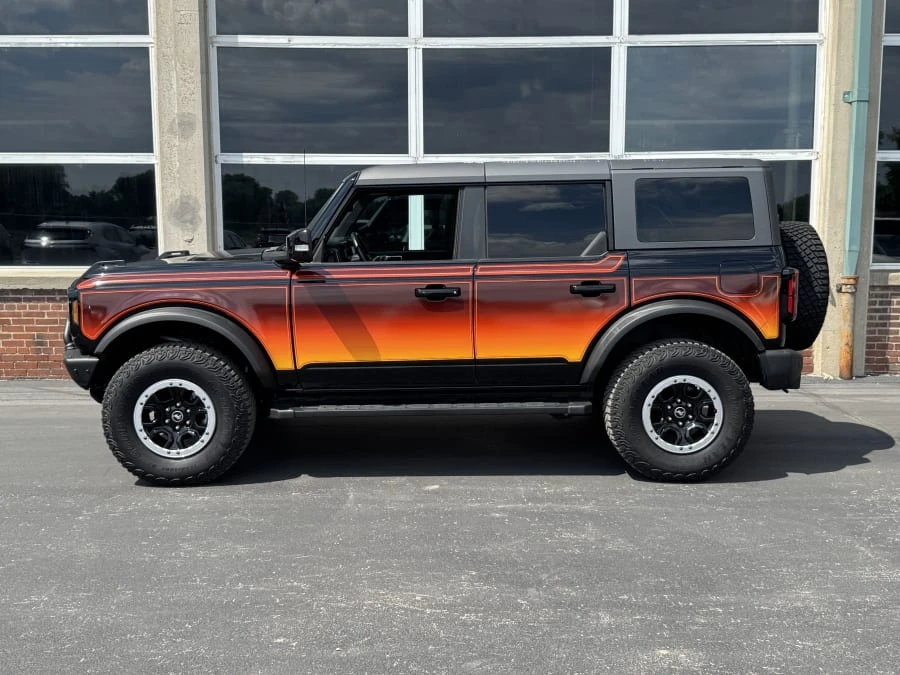2022 Ford Bronco 6th Gen - Image 3 of 10