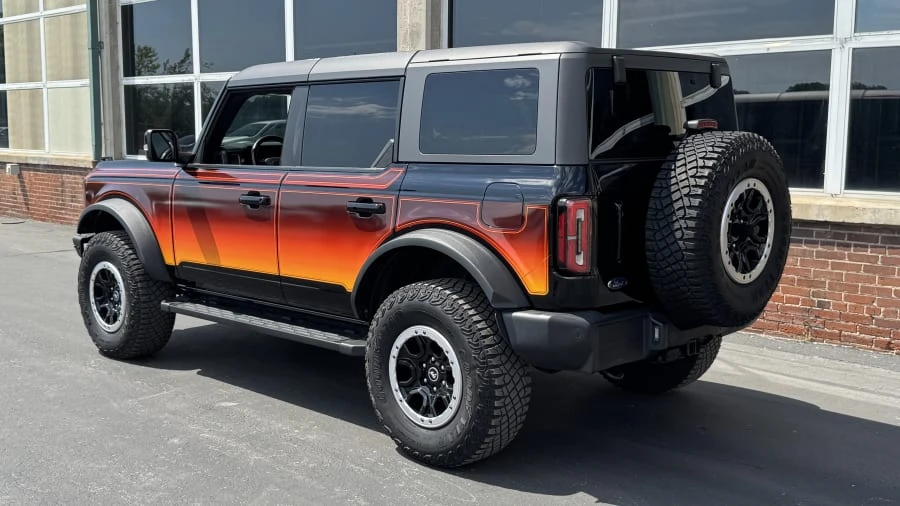 2022 Ford Bronco 6th Gen - Image 2 of 10
