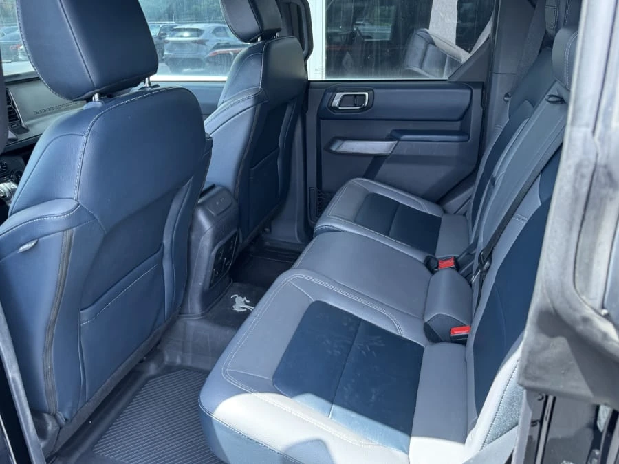 2022 Ford Bronco 6th Gen - Image 6 of 10