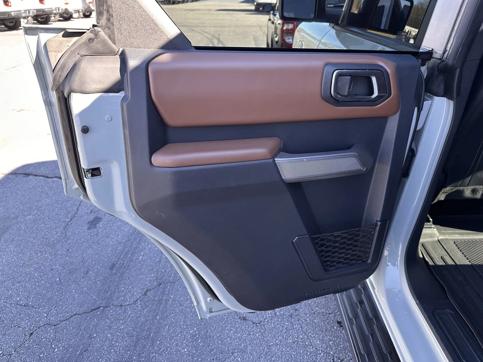 2022 Ford Bronco 6th Gen - Image 11 of 12