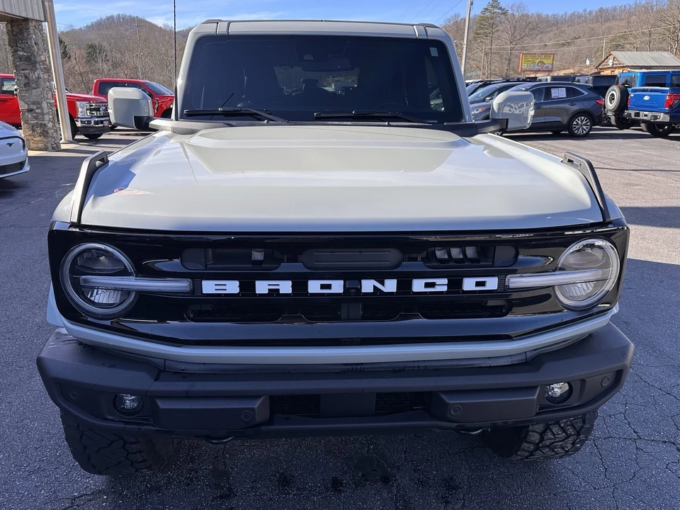 2022 Ford Bronco 6th Gen - Image 3 of 12