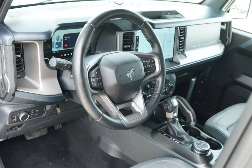 2022 Ford Bronco 6th Gen - Image 9 of 10