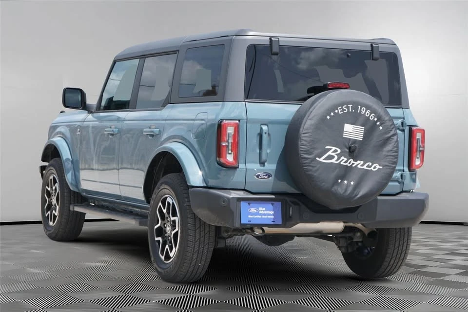 2022 Ford Bronco 6th Gen - Image 6 of 10