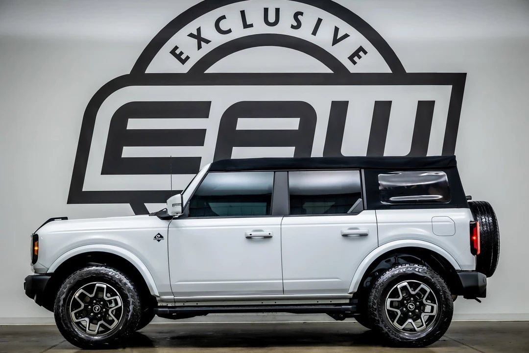 2022 Ford Bronco 6th Gen - Image 6 of 12
