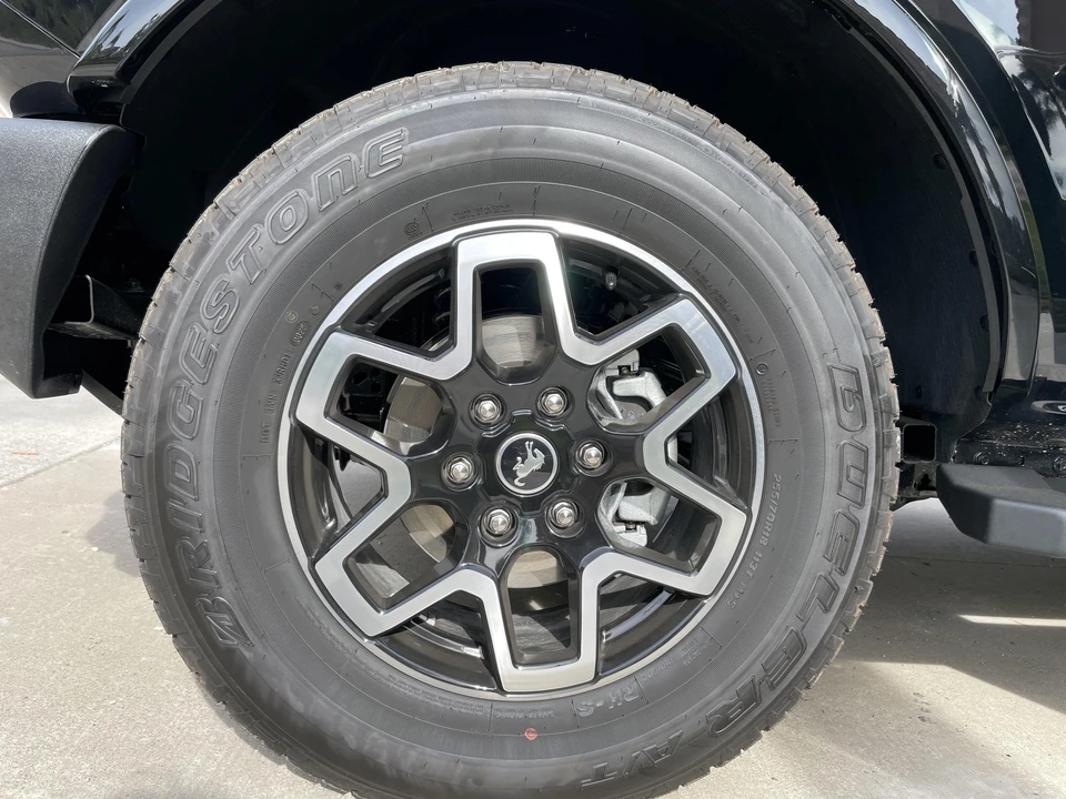 2022 Ford Bronco 6th Gen - Image 30 of 31