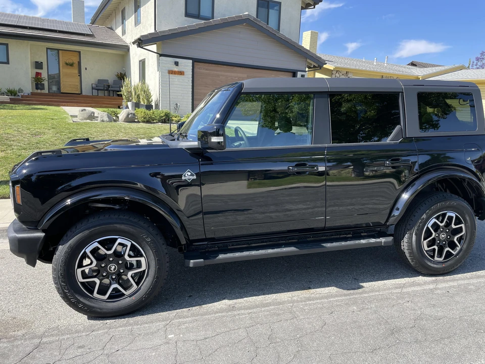 2022 Ford Bronco 6th Gen - Image 4 of 31
