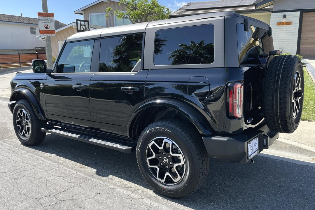 2022 Ford Bronco 6th Gen - Image 3 of 31