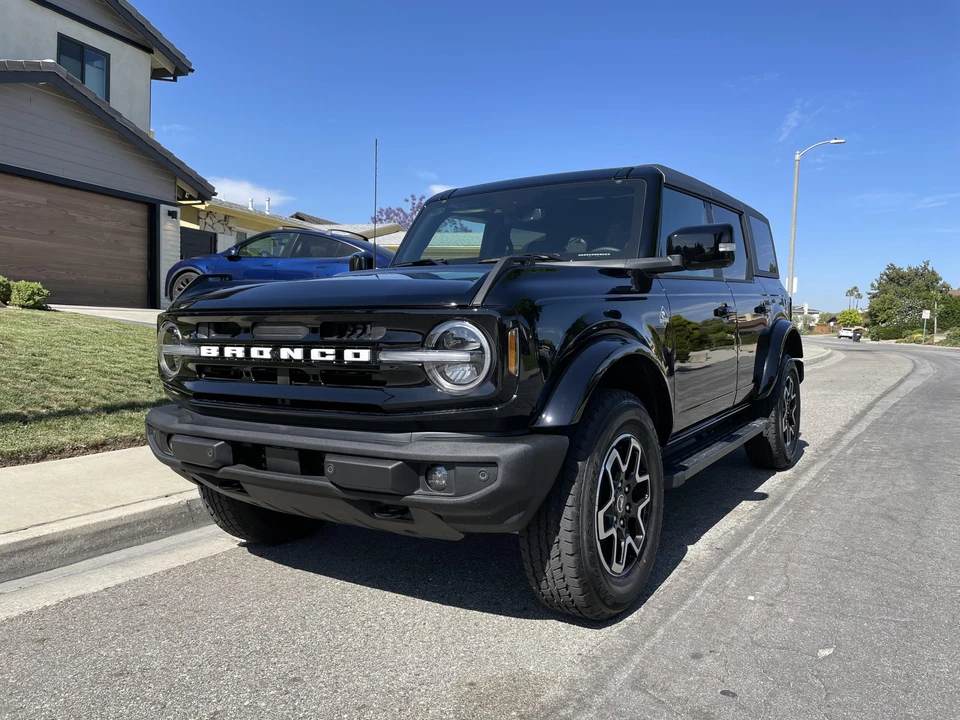 2022 Ford Bronco 6th Gen - Image 8 of 31