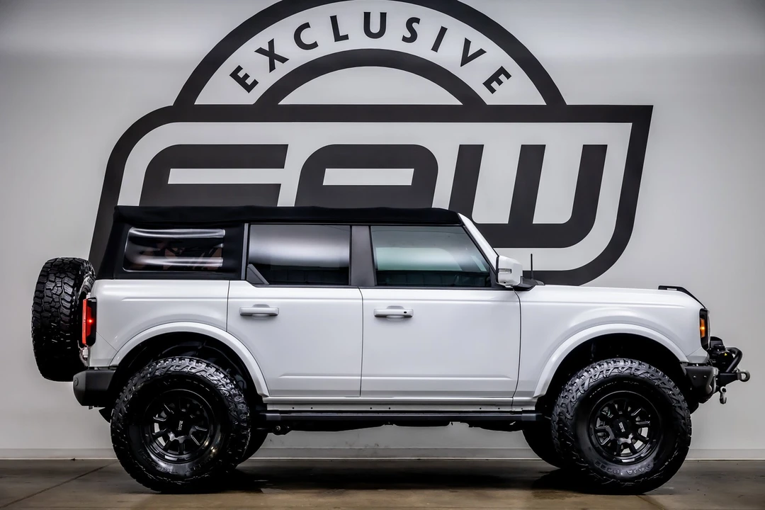 2022 Ford Bronco 6th Gen - Image 9 of 12