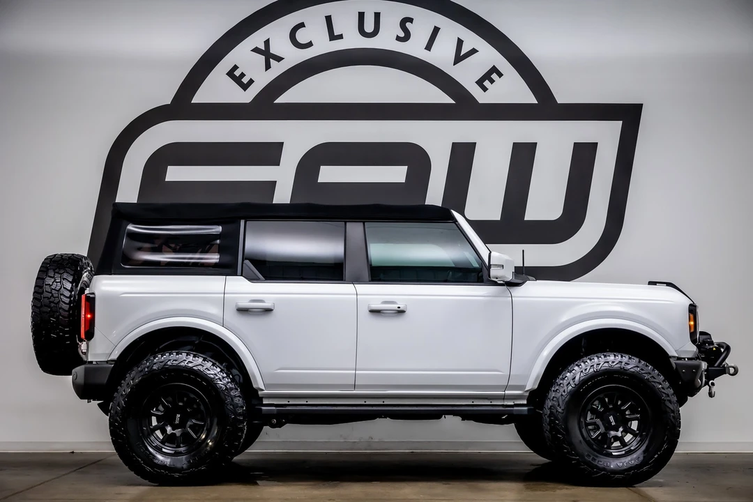 2022 Ford Bronco 6th Gen - Image 9 of 12