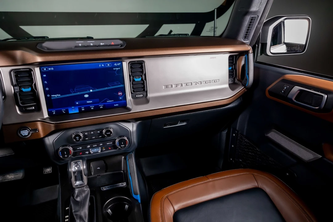2022 Ford Bronco 6th Gen - Image 8 of 12