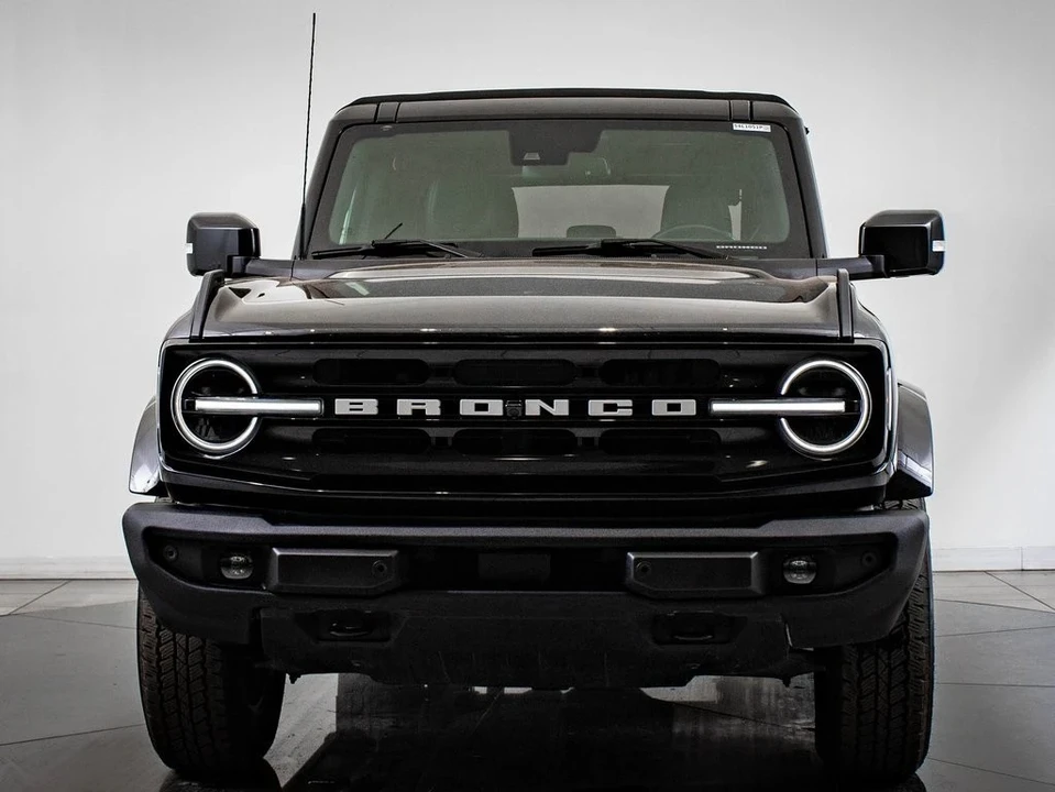 2022 Ford Bronco 6th Gen - Image 2 of 21