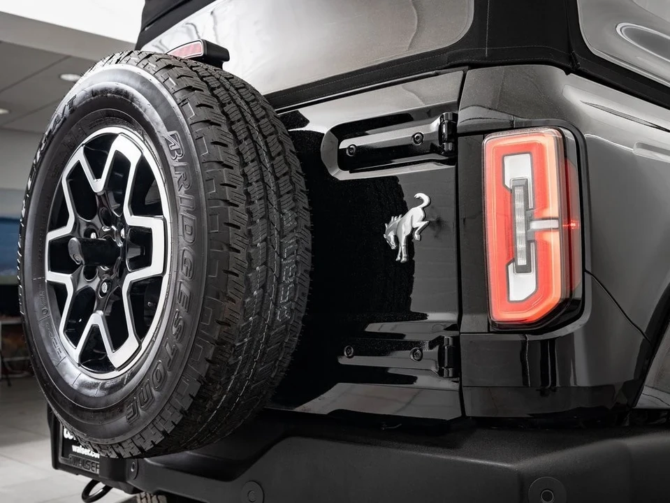 2022 Ford Bronco 6th Gen - Image 16 of 21