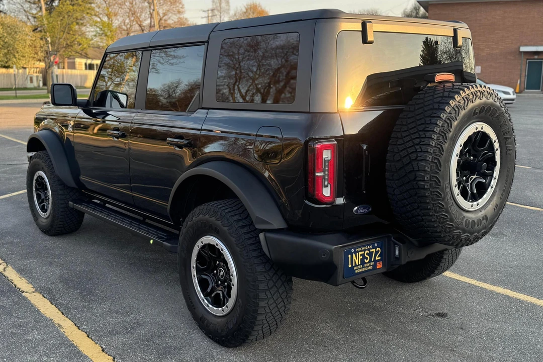 2022 Ford Bronco 6th Gen - Image 4 of 31