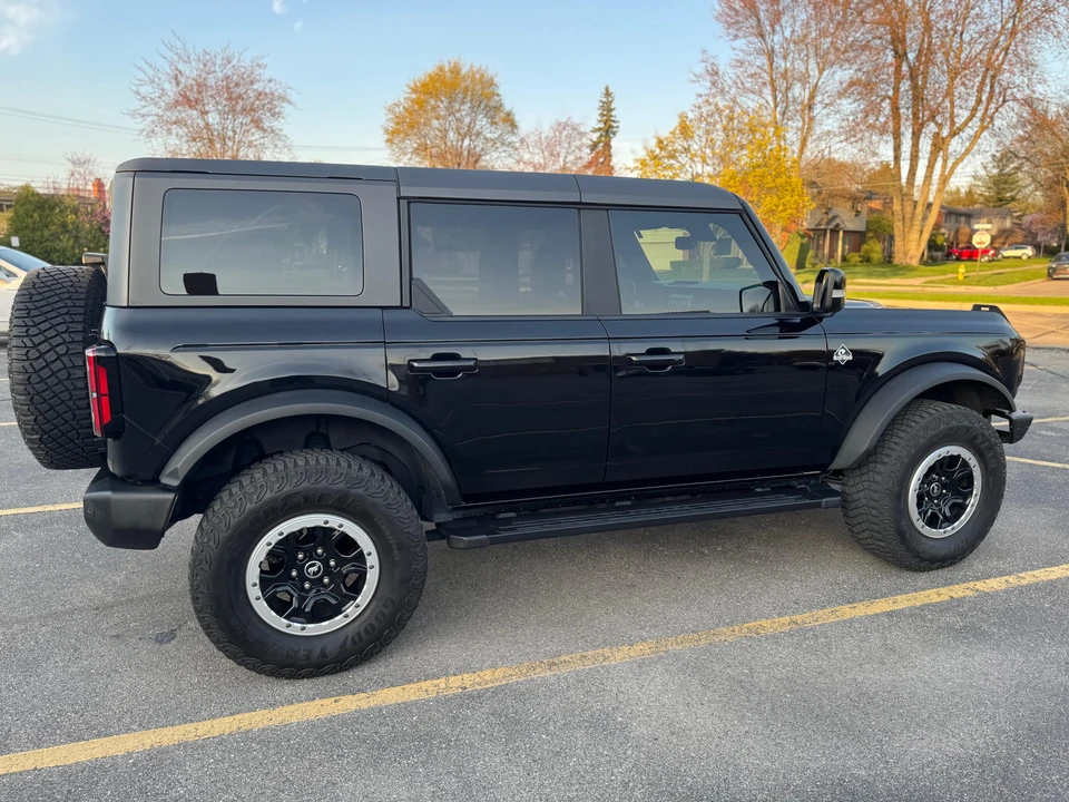 2022 Ford Bronco 6th Gen - Image 10 of 31