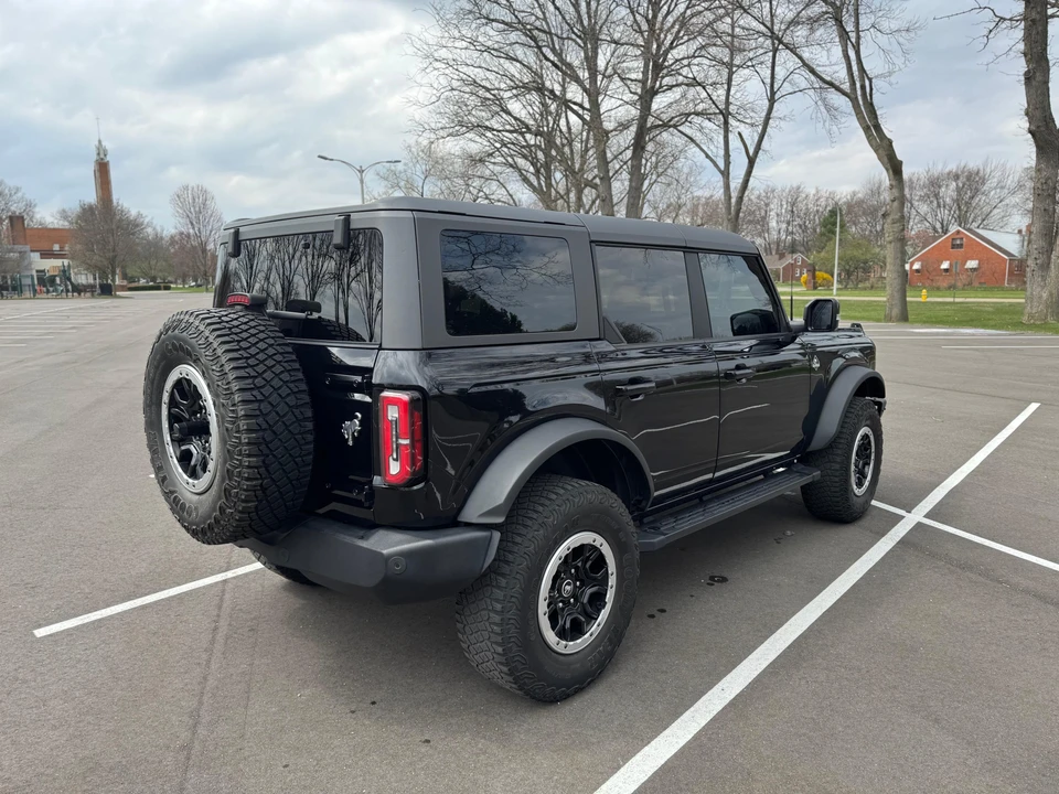 2022 Ford Bronco 6th Gen - Image 9 of 31