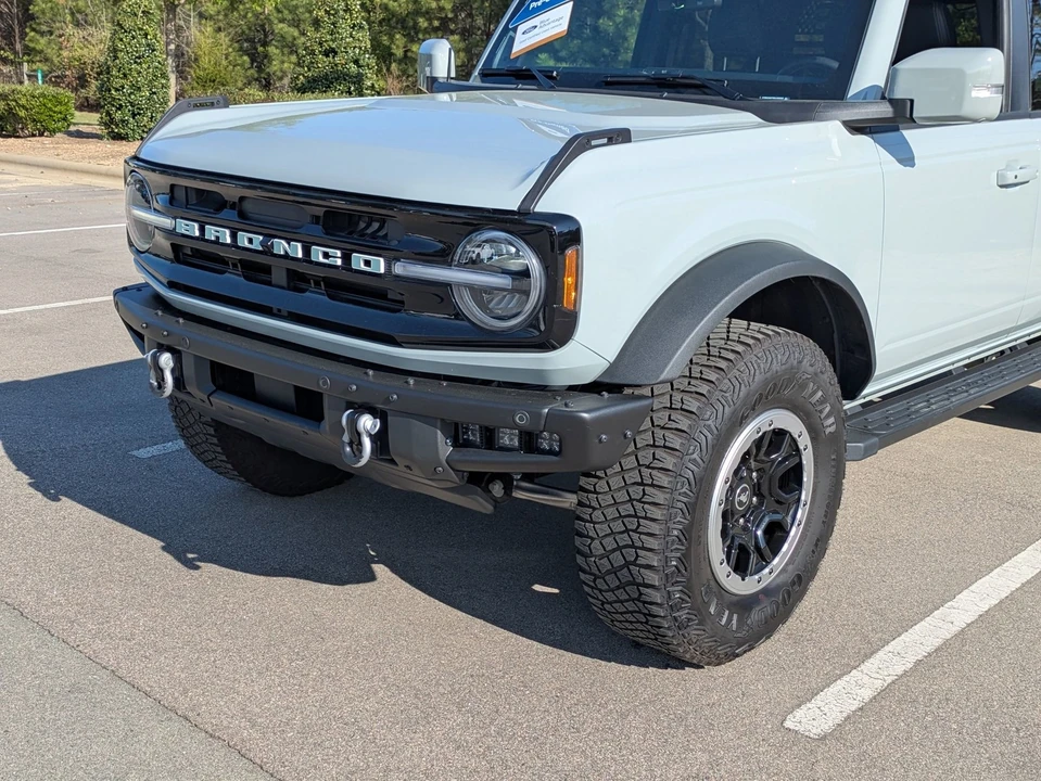 2022 Ford Bronco 6th Gen - Image 10 of 21