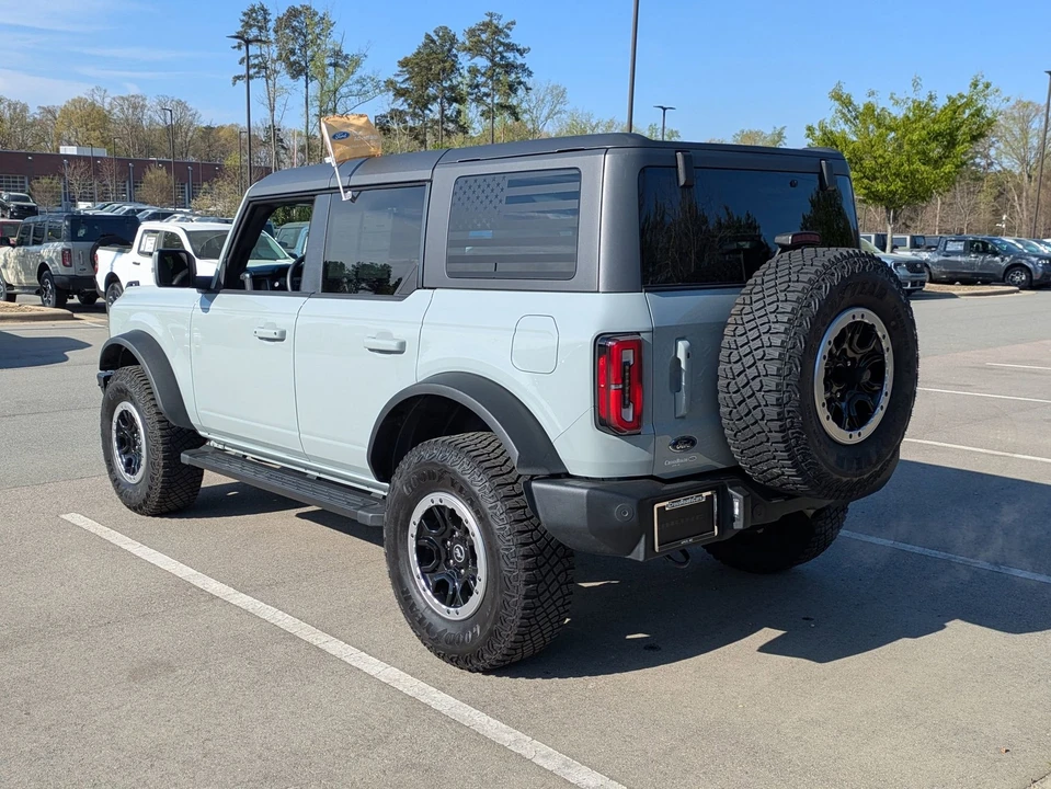 2022 Ford Bronco 6th Gen - Image 6 of 21