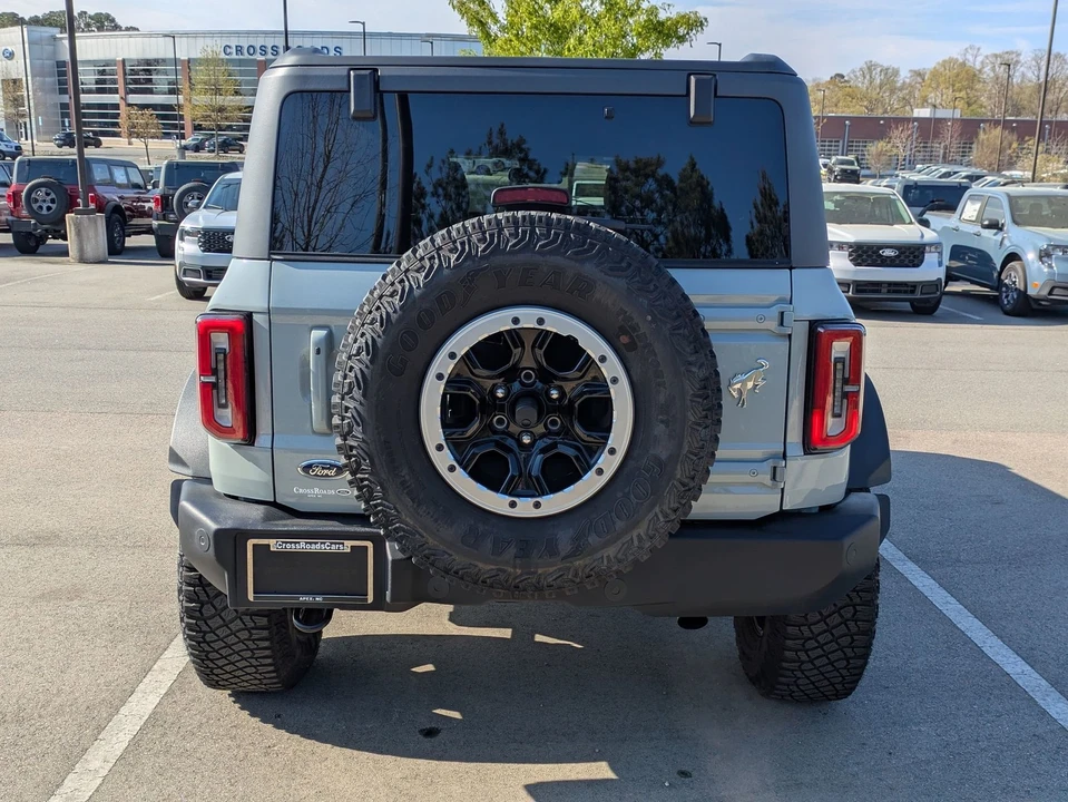2022 Ford Bronco 6th Gen - Image 5 of 21