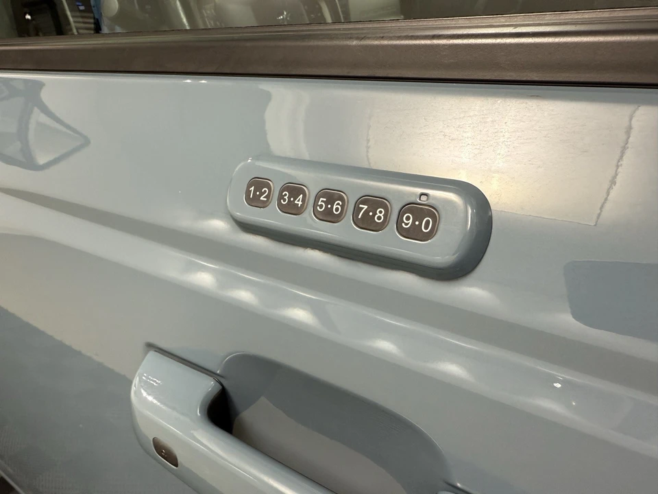 2022 Ford Bronco 6th Gen - Image 8 of 12