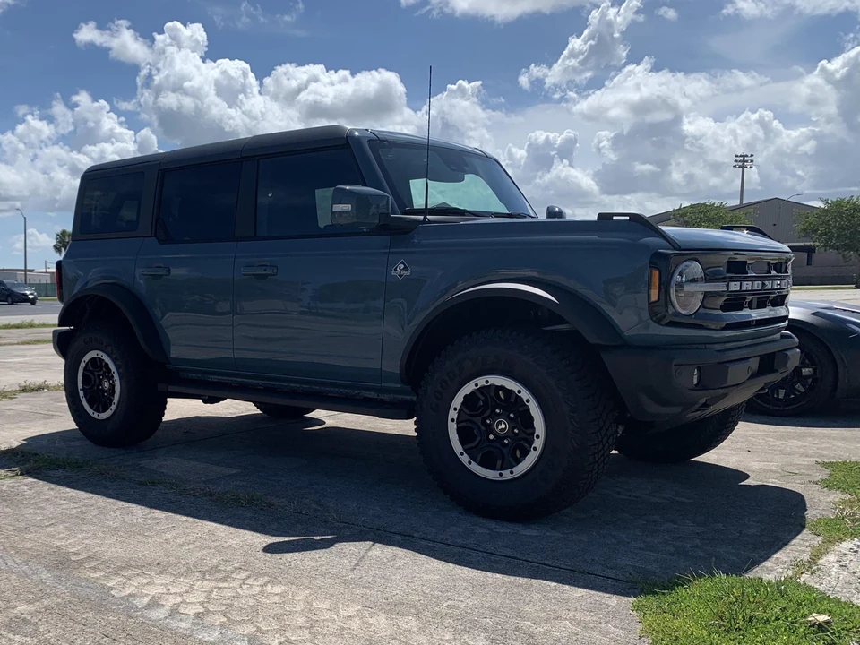 2022 Ford Bronco 6th Gen - Image 15 of 31