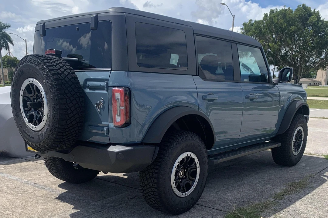 2022 Ford Bronco 6th Gen - Image 4 of 31